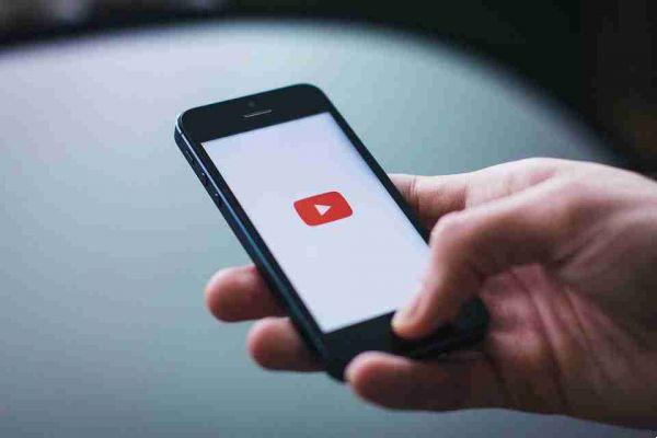 Comment télécharger une vidéo sur Youtube depuis l'iPhone ?